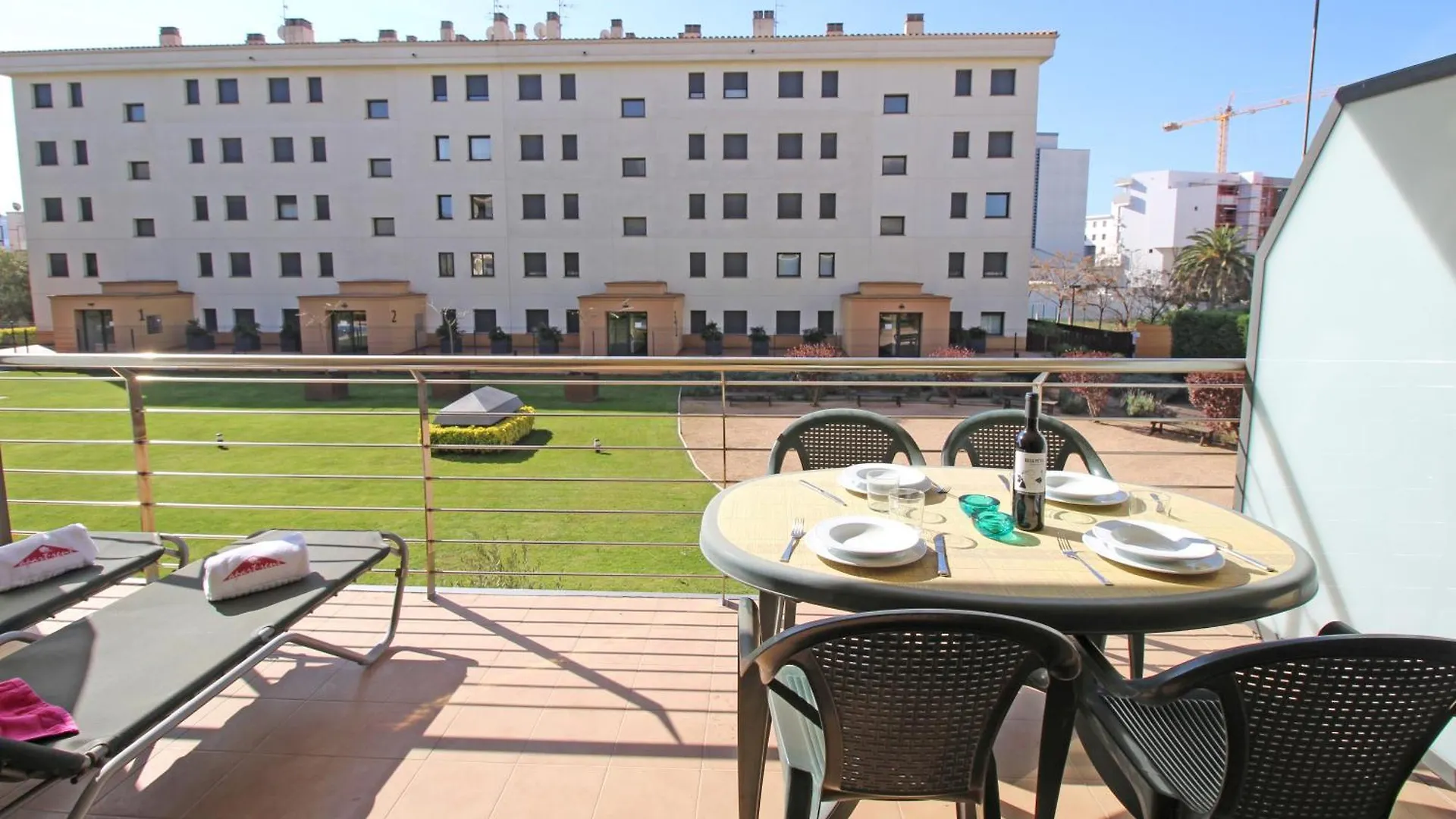 Apart-Rent Apartment Milleni II 8010 로지즈 스페인