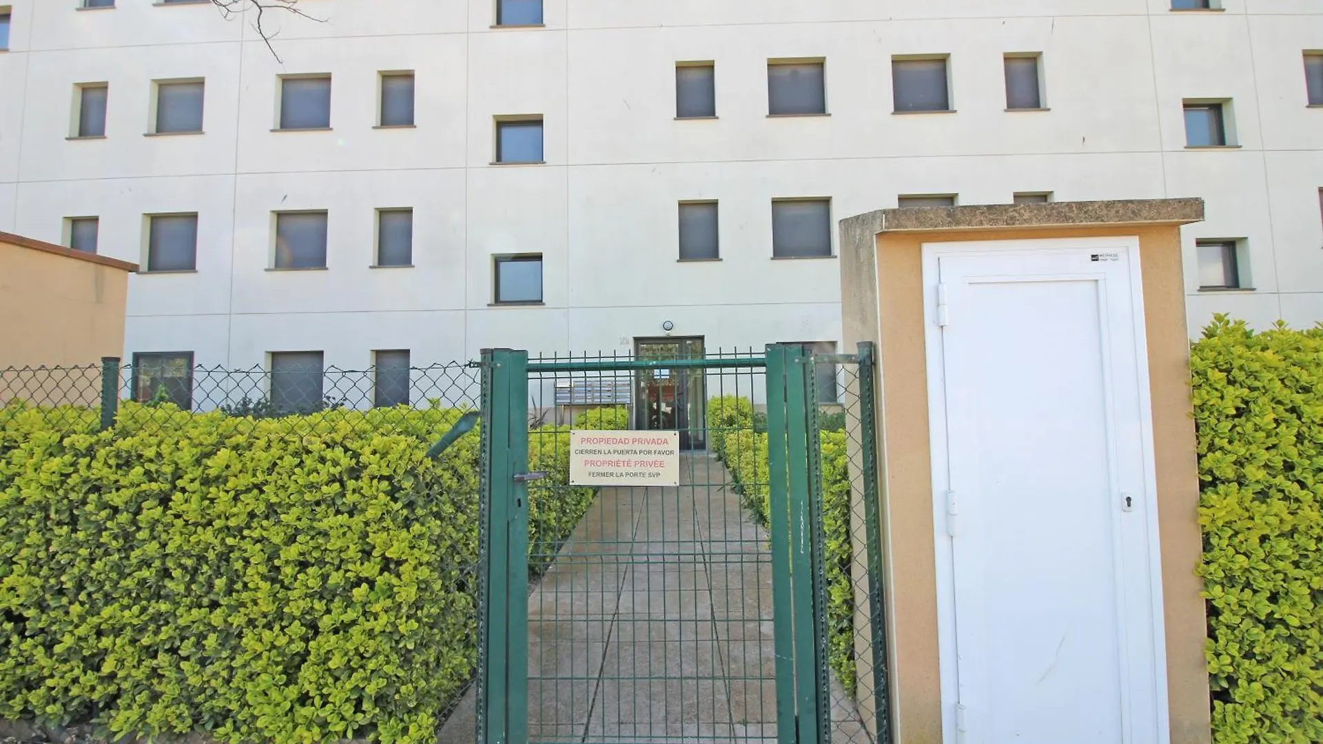 Apart-Rent Apartment Milleni II 8010 Roses 0*,  Spain