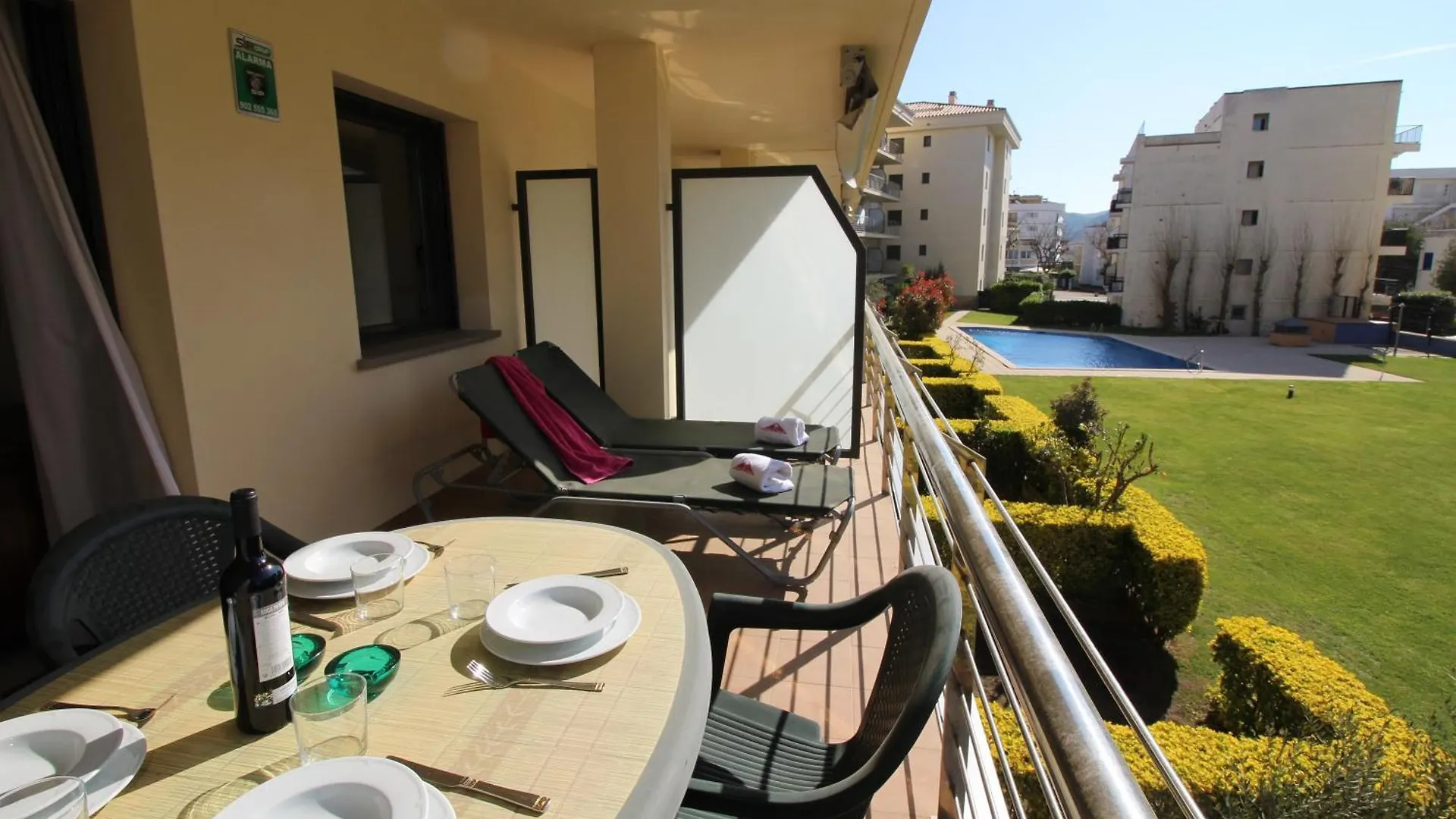 Apart-Rent Apartment Milleni II 8010 Roses Spain
