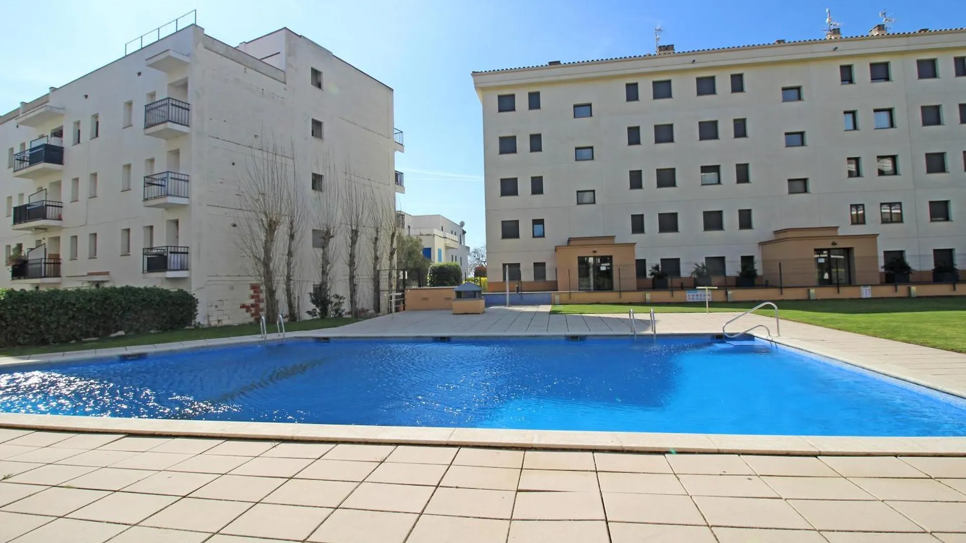 Apart-Rent Apartment Milleni II 8010 Roses