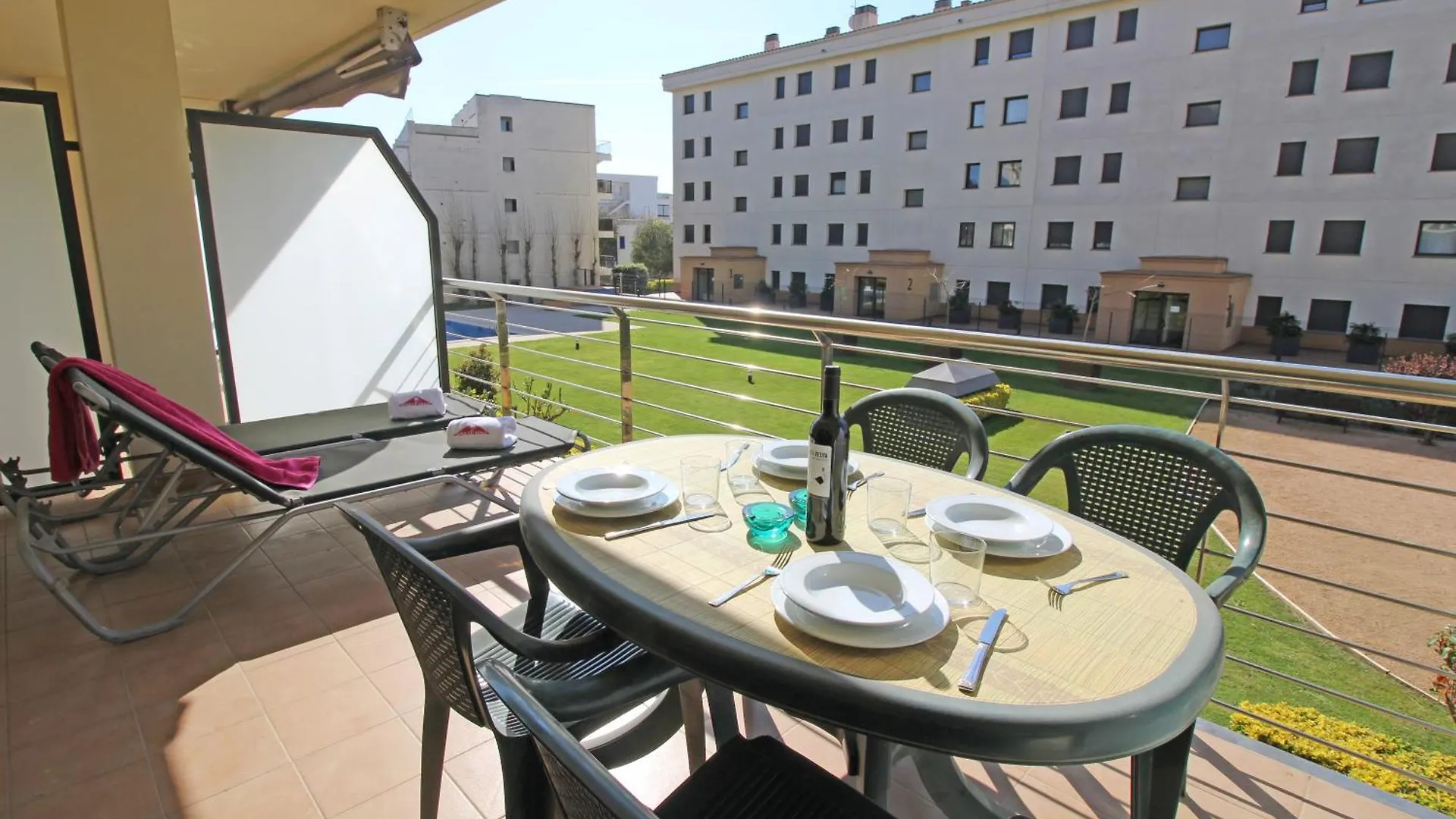 Apart-Rent Apartment Milleni II 8010 Roses