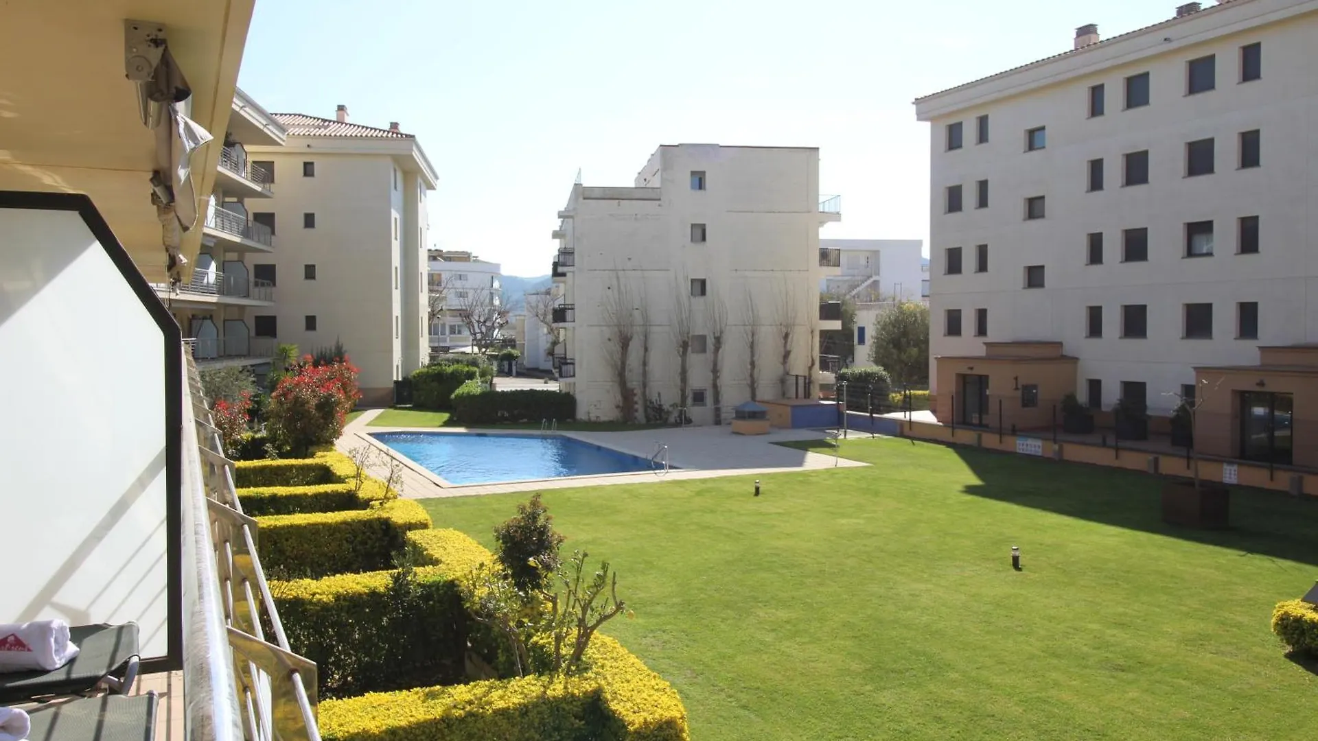 Apart-Rent Apartment Milleni II 8010 Roses Spain